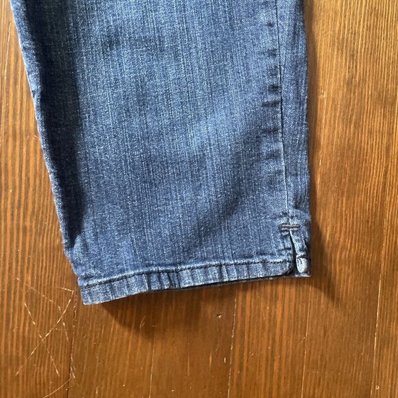 Style & Co. Petite Jeans Womens Size 14P Tummy Control Capri Zip Fly Bedazzled - Picture 4 of 13